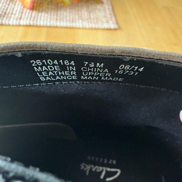 Clarks Mission Manor Ankle Bootie - Picture 8 of 11